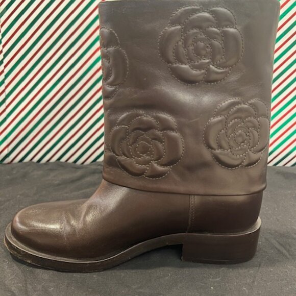CHANEL Camellia Leather Mid-Calf Boots – Size 38.5 - Picture 12 of 16